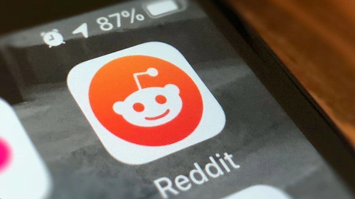 Reddit لاختبار صفحات نتائج البحث المدعومة بالذكاء الاصطناعي